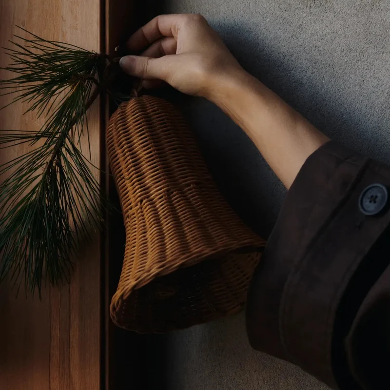 Braided Christbaumschmuck aus Rattan geflochten - ferm LIVING