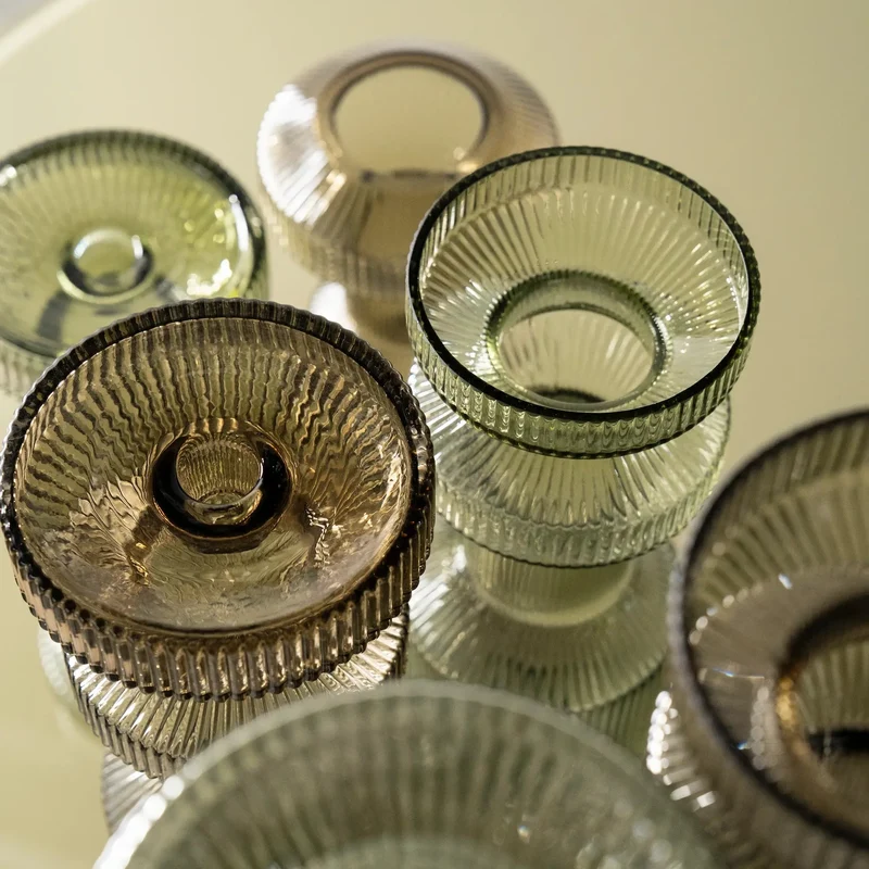 ISAA Vase-Kerzenständer Ara – Geripptes Glas, hohe Vase & Kerzenständer