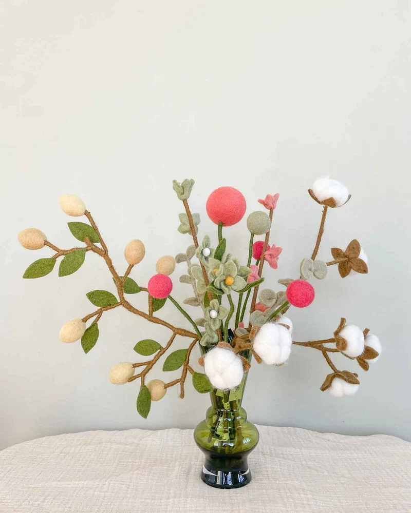 Großer farbenfroher Frühlingsblumenstrauß Filzblumen 11 Stück
