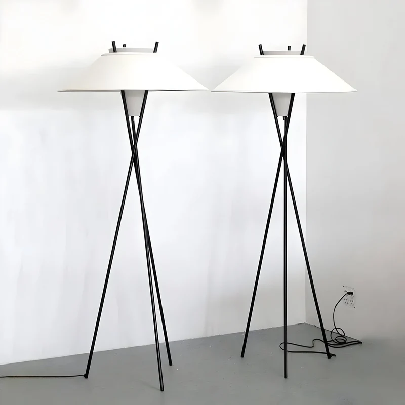 Designer Stehlampe Japandi
