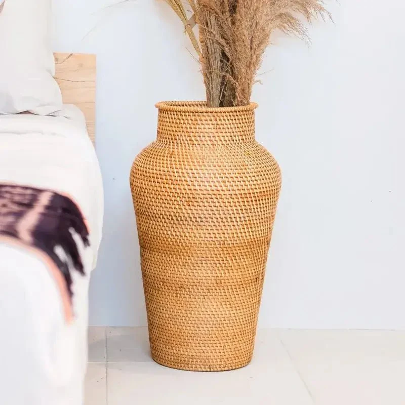 Bodenvase aus Rattan Kidung