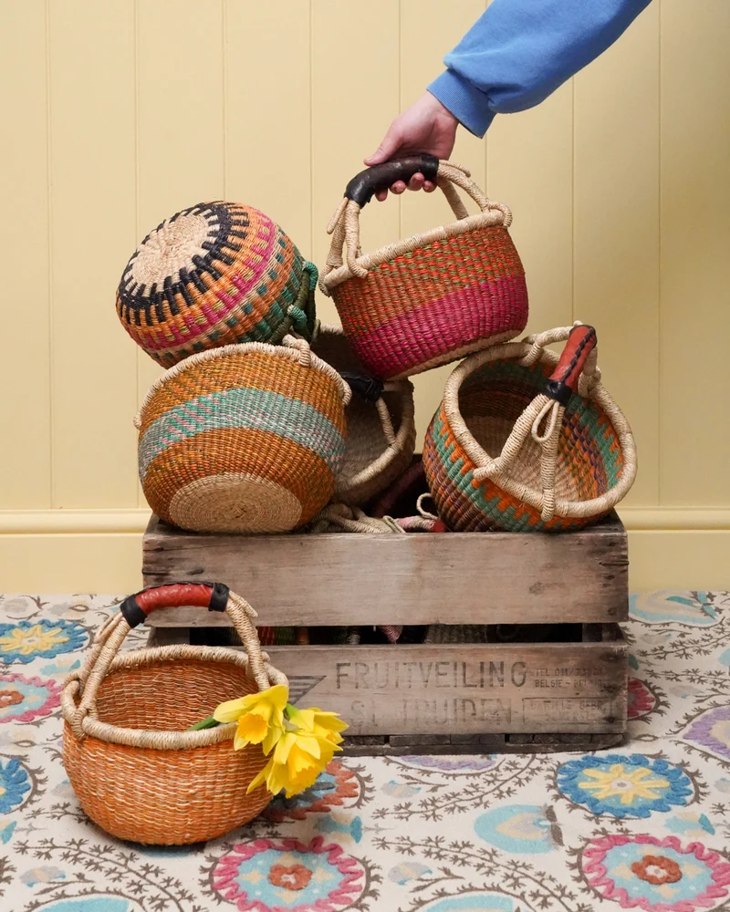 OBUTU: Plain Woven Mini Market Basket