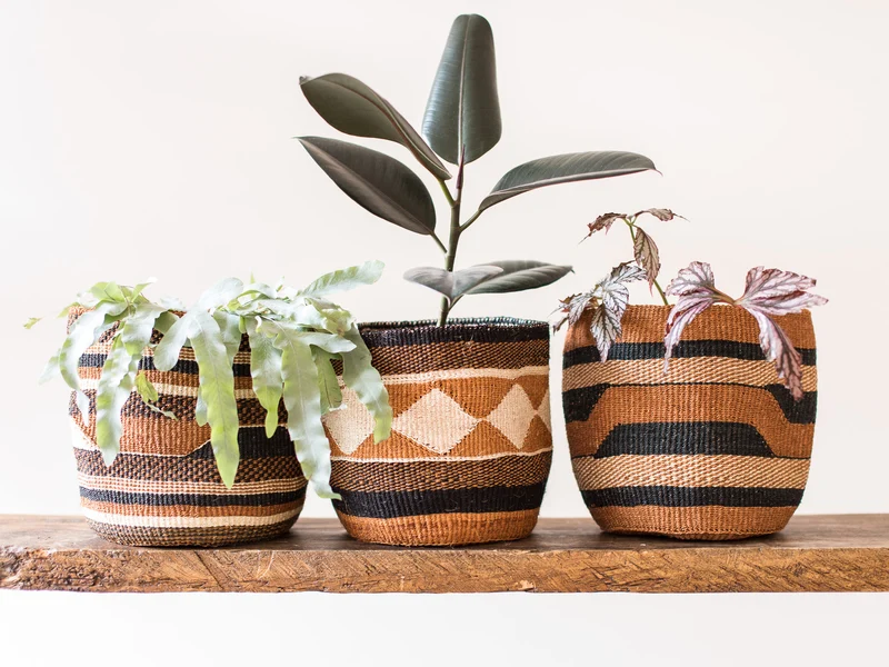 KADI: Geometric Natural and Black Baskets