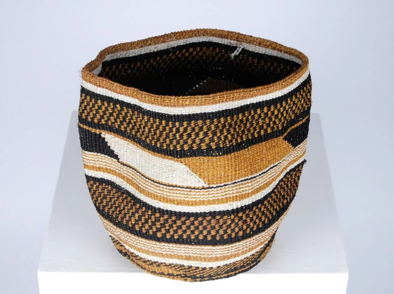 KADI: Geometric Natural and Black Baskets
