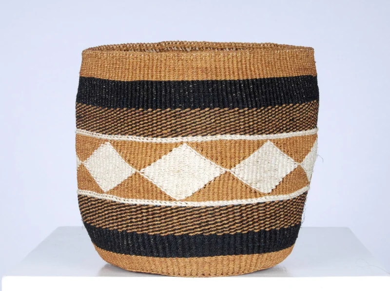 KADI: Geometric Natural and Black Baskets