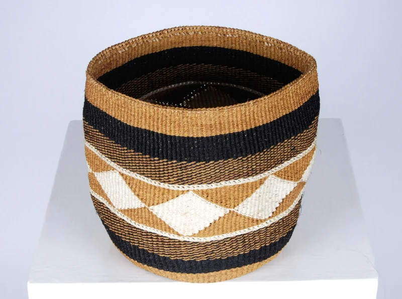 KADI: Geometric Natural and Black Baskets