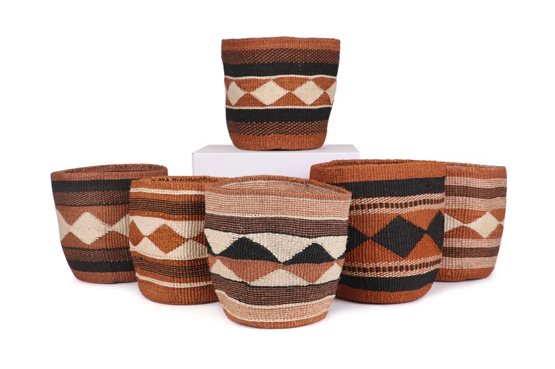 KADI: Geometric Natural and Black Baskets