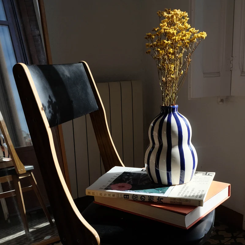 Kalebassenvase in Blau