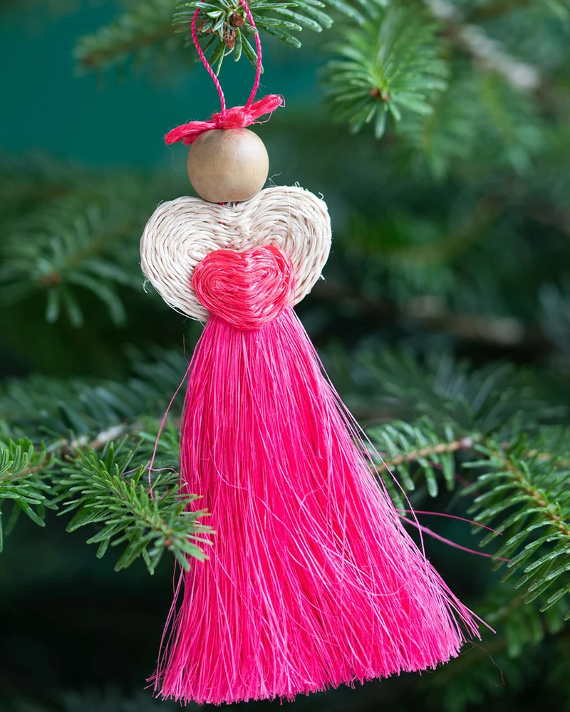 OKHUGOMVANA: Handwoven Pink Love Angel Tree Decoration