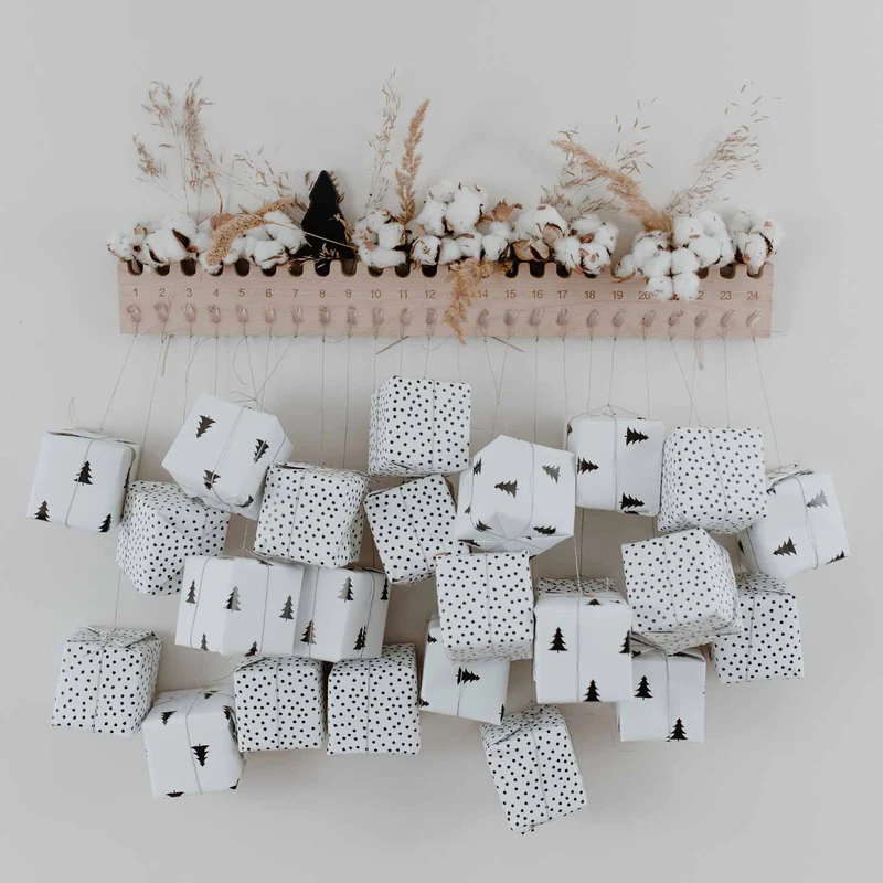 Adventskalender Tanne Buche Natur 55 x 7 cm