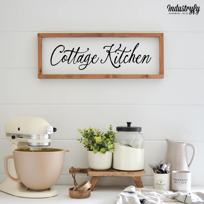 Landhaus Schild | Cottage Kitchen