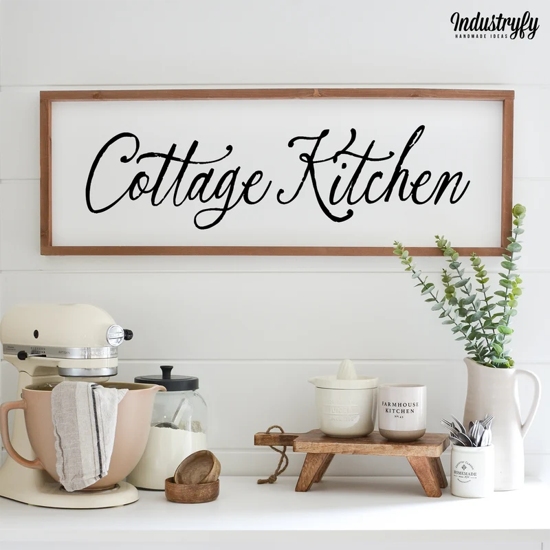 Landhaus Schild | Cottage Kitchen