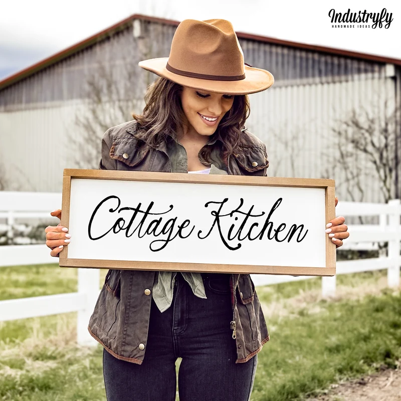 Landhaus Schild | Cottage Kitchen