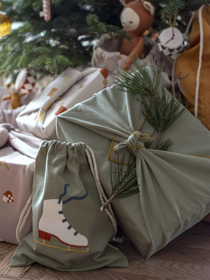 Stoff-Geschenkpapier 2er Set 120 cm / 75 cm