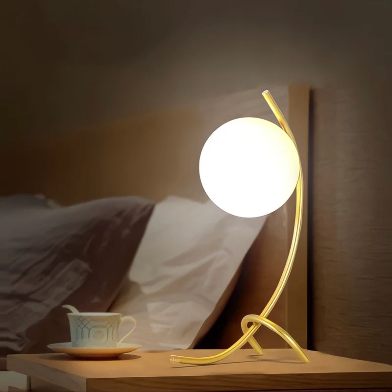 Tischlampe Nordic Alva