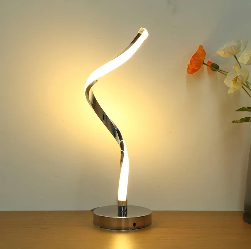 Tischlampe im Spiral-Look