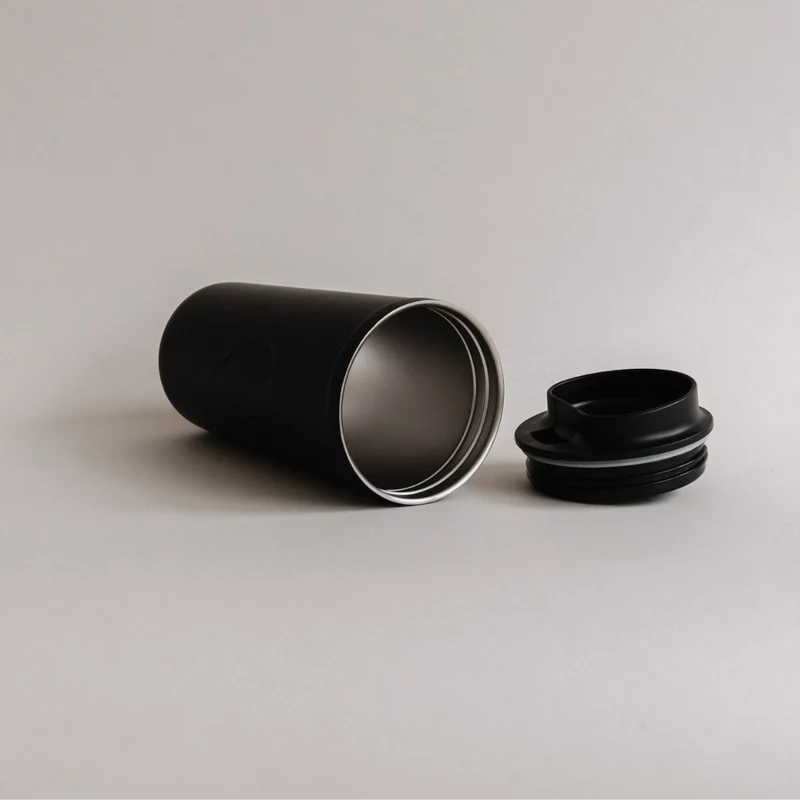 To go Becher - Herz schwarz
