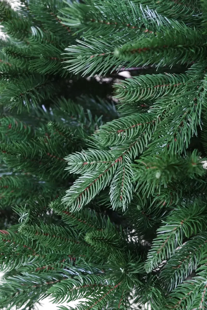 Künstlicher Weihnachtsbaum - Gabriel | 210 cm