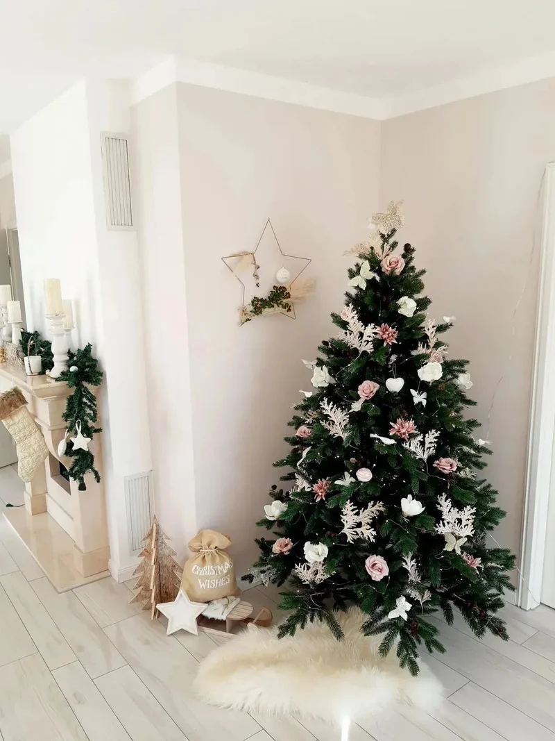 Künstlicher Weihnachtsbaum - Gabriel | 210 cm