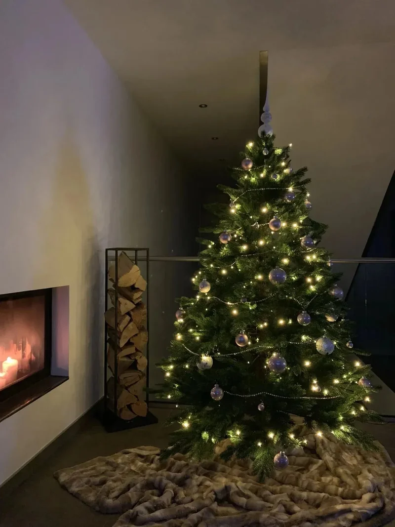 Künstlicher Weihnachtsbaum - Gabriel | 180 cm