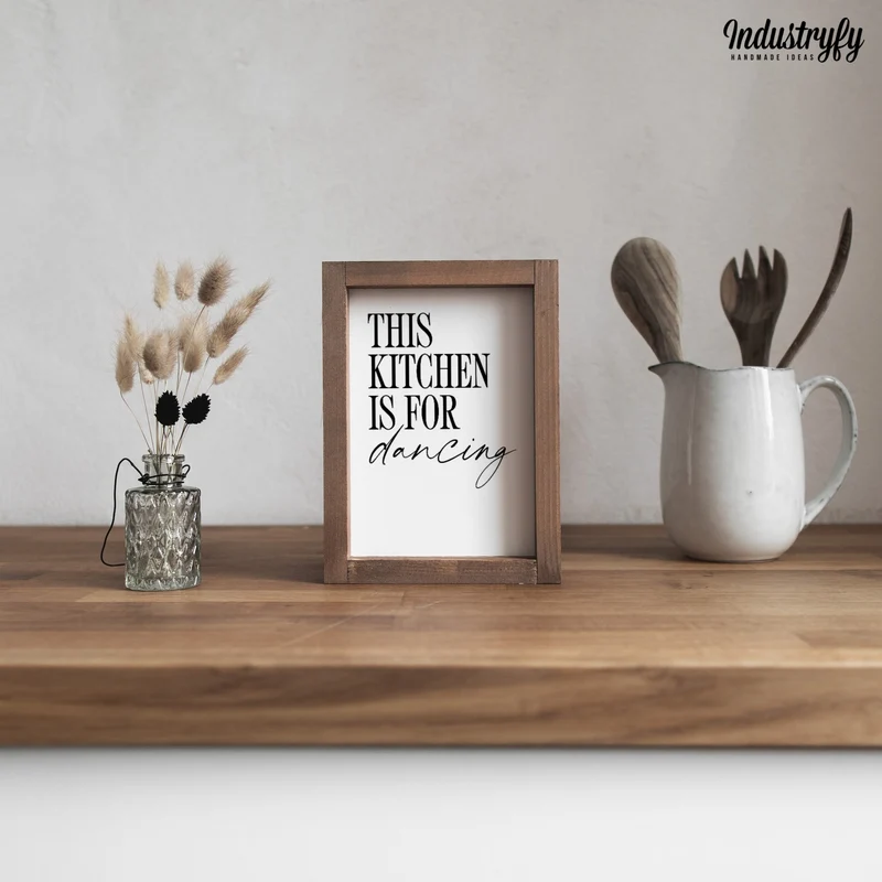 Landhaus Schild | This kitchen is for dancing