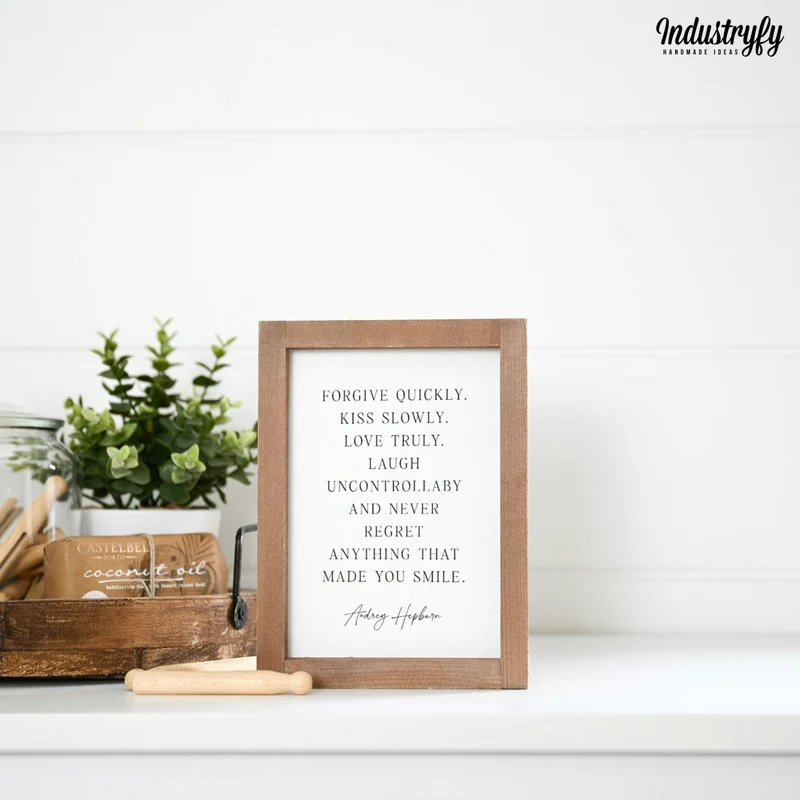 Landhaus Schild | Audrey Hepburn