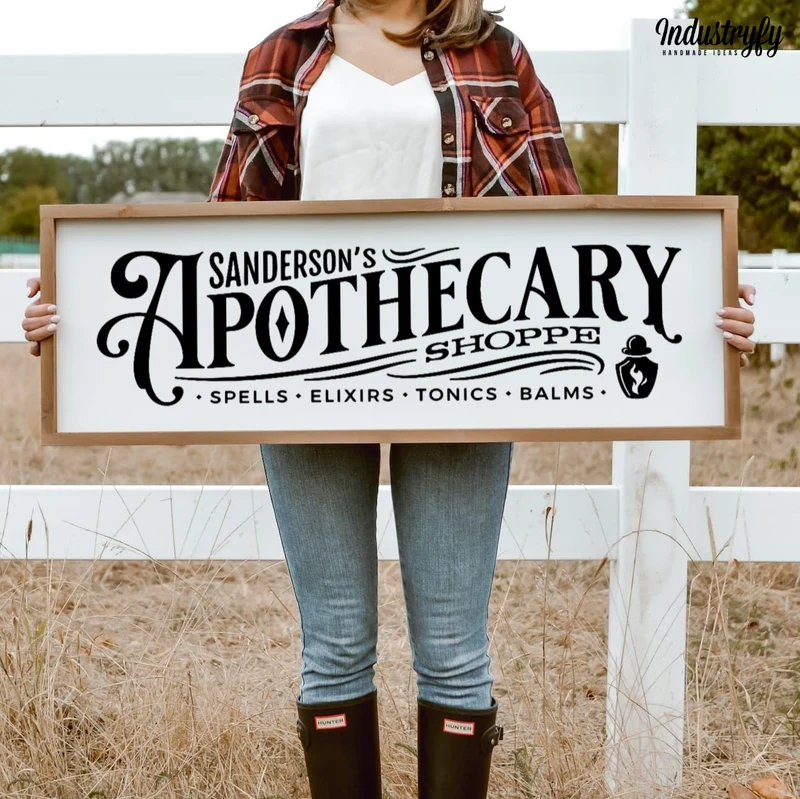 Landhaus Schild | Sanderson's Apothecary Shoppe