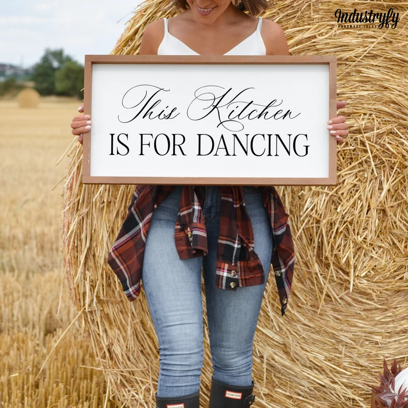 Landhaus Schild | This kitchen is for dancing