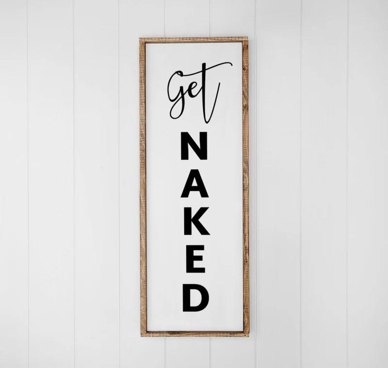Landhaus Schild | Get naked No1
