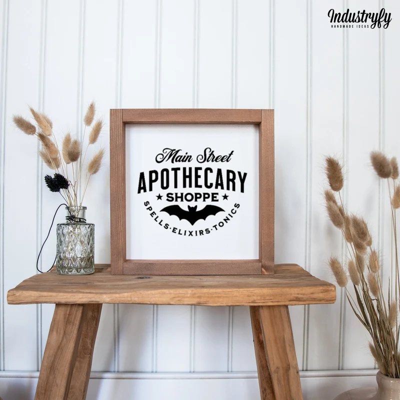 Landhaus Schild | Main Street Apothecary No2