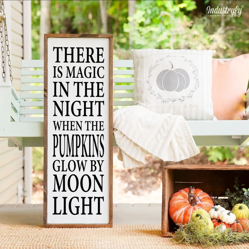 Landhaus Schild | There is magic in the night