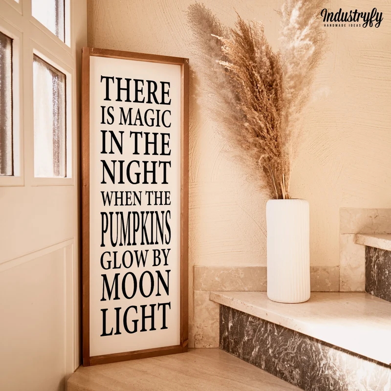 Landhaus Schild | There is magic in the night