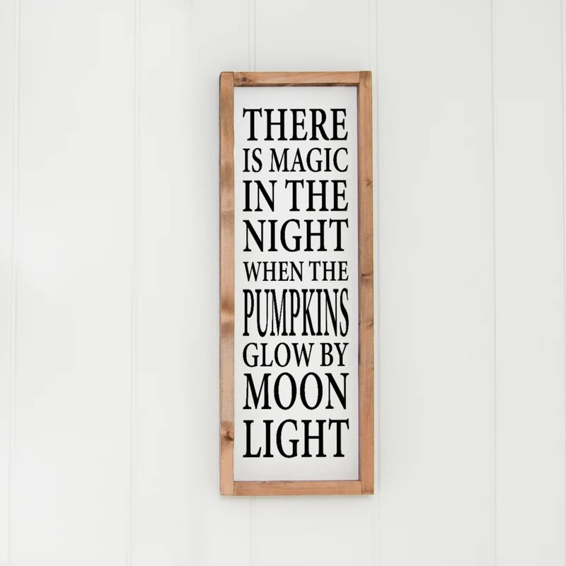 Landhaus Schild | There is magic in the night