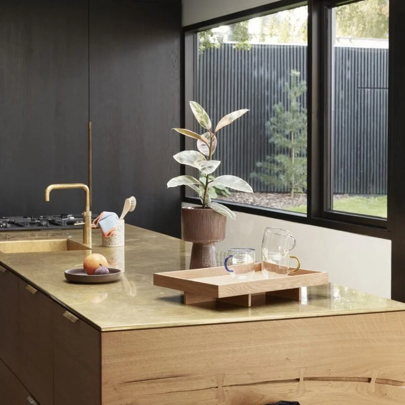 Plinth Blumentopf braun-lila - Hübsch Interior
